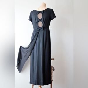 Jeffery & Dana - Women’s vintage black midi dress